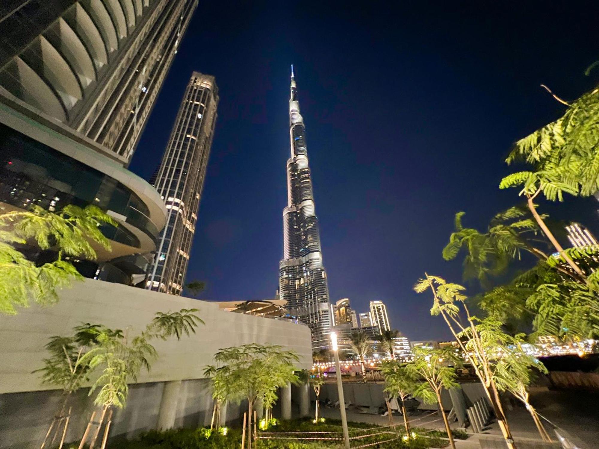 Downtown Luxury - Stunning Burj Khalifa & Sea View - 5 Minutes Walk To Dubai Mall Exterior foto