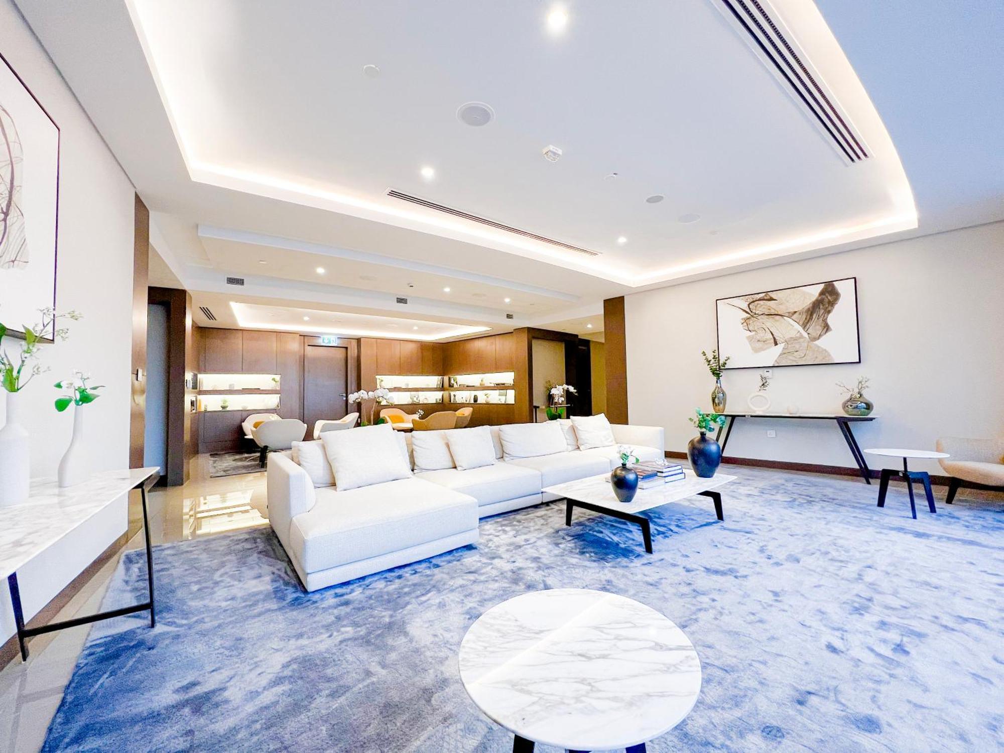 Downtown Luxury - Stunning Burj Khalifa & Sea View - 5 Minutes Walk To Dubai Mall Exterior foto