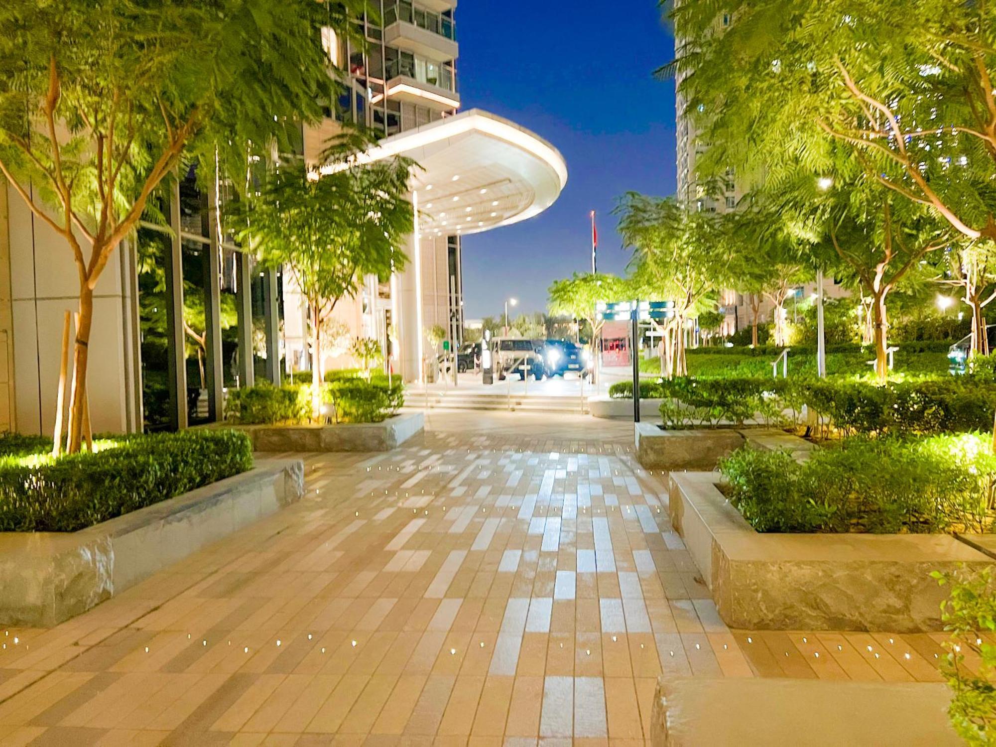 Downtown Luxury - Stunning Burj Khalifa & Sea View - 5 Minutes Walk To Dubai Mall Exterior foto