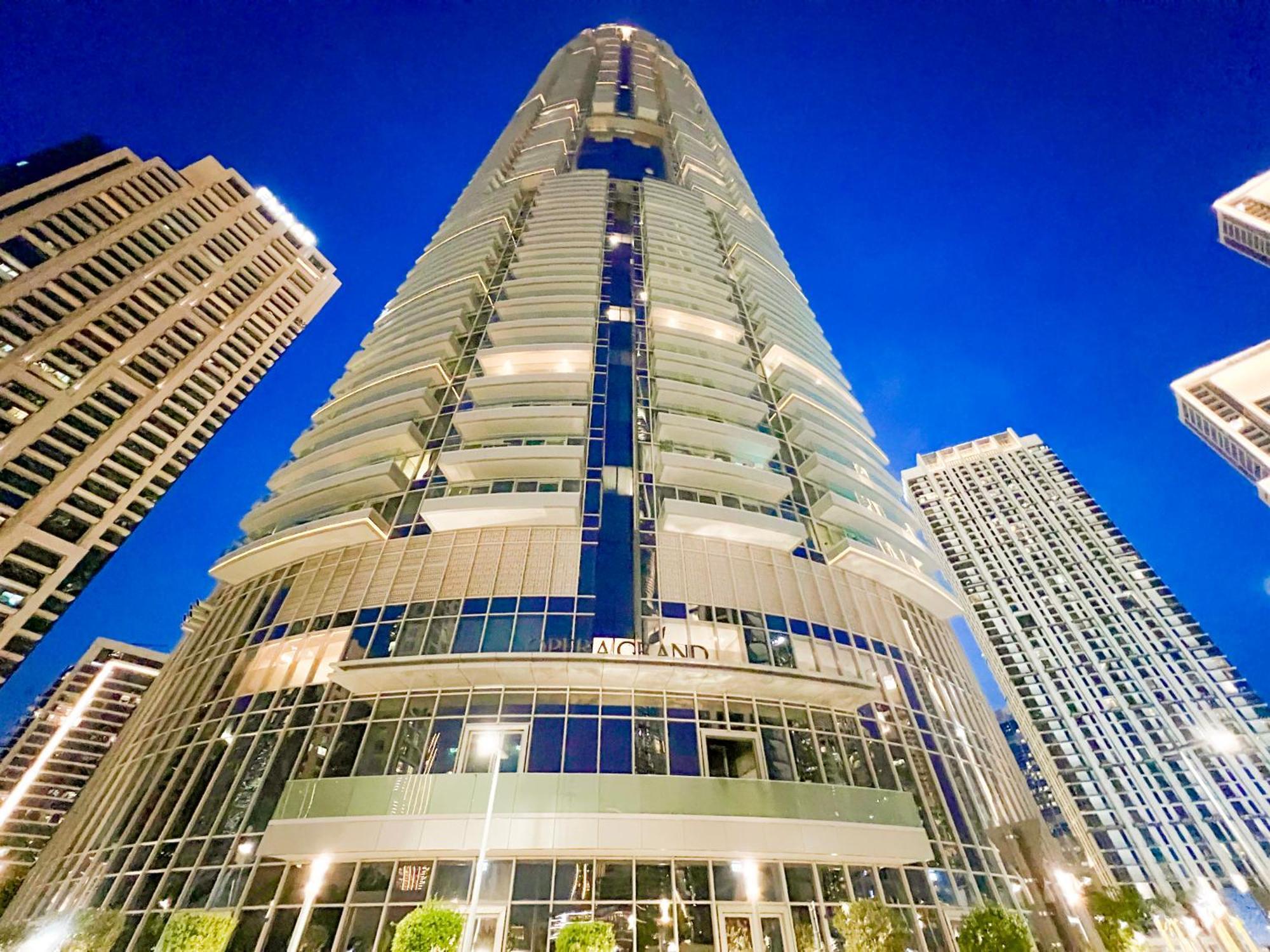 Downtown Luxury - Stunning Burj Khalifa & Sea View - 5 Minutes Walk To Dubai Mall Exterior foto