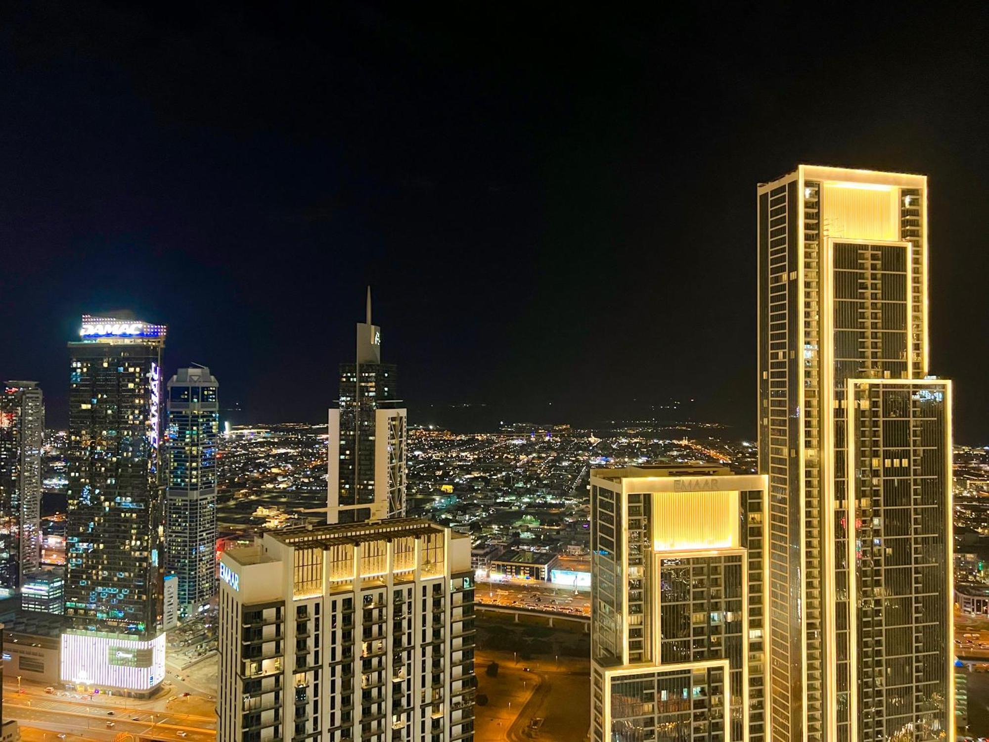 Downtown Luxury - Stunning Burj Khalifa & Sea View - 5 Minutes Walk To Dubai Mall Exterior foto