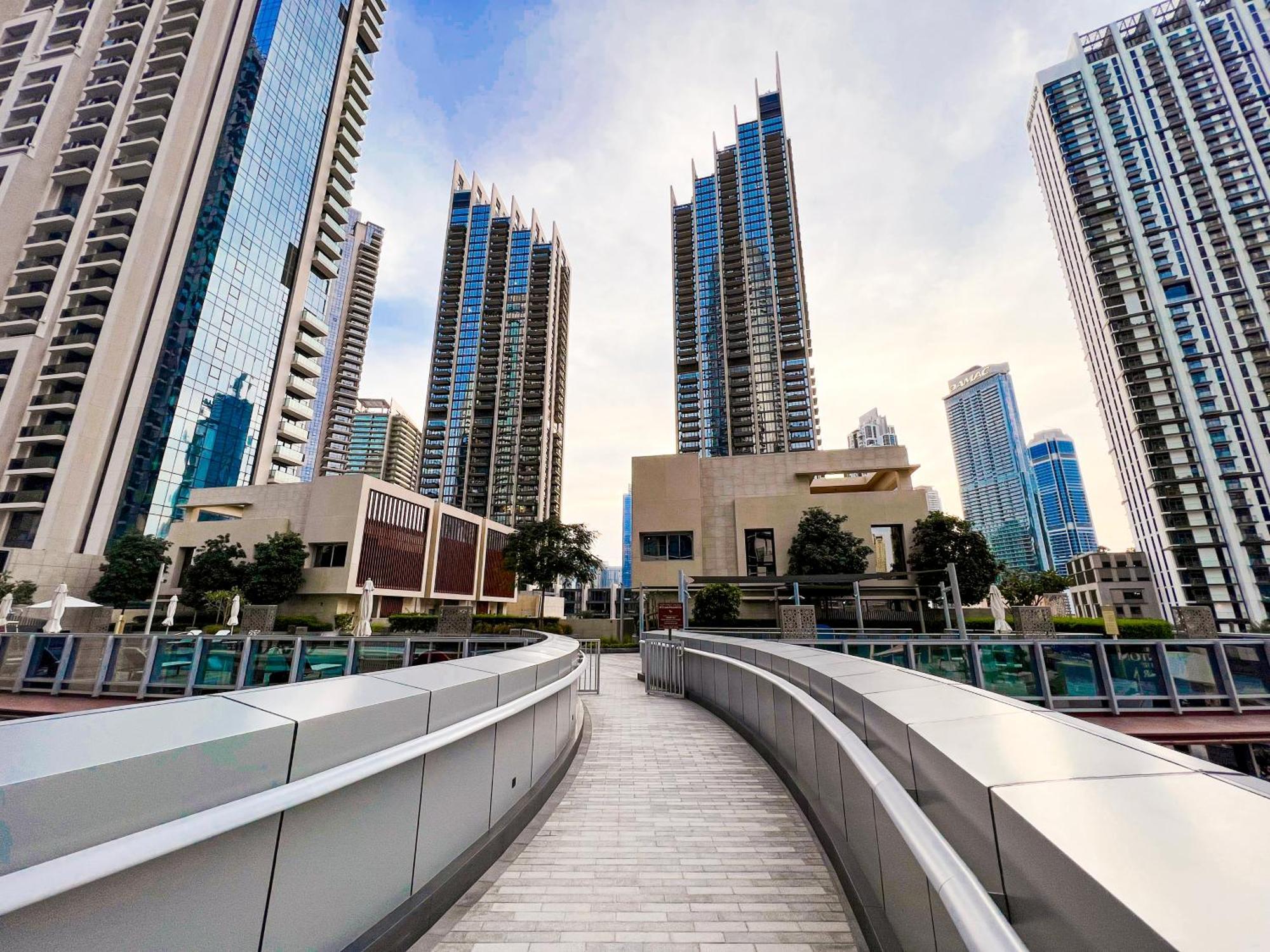 Downtown Luxury - Stunning Burj Khalifa & Sea View - 5 Minutes Walk To Dubai Mall Exterior foto