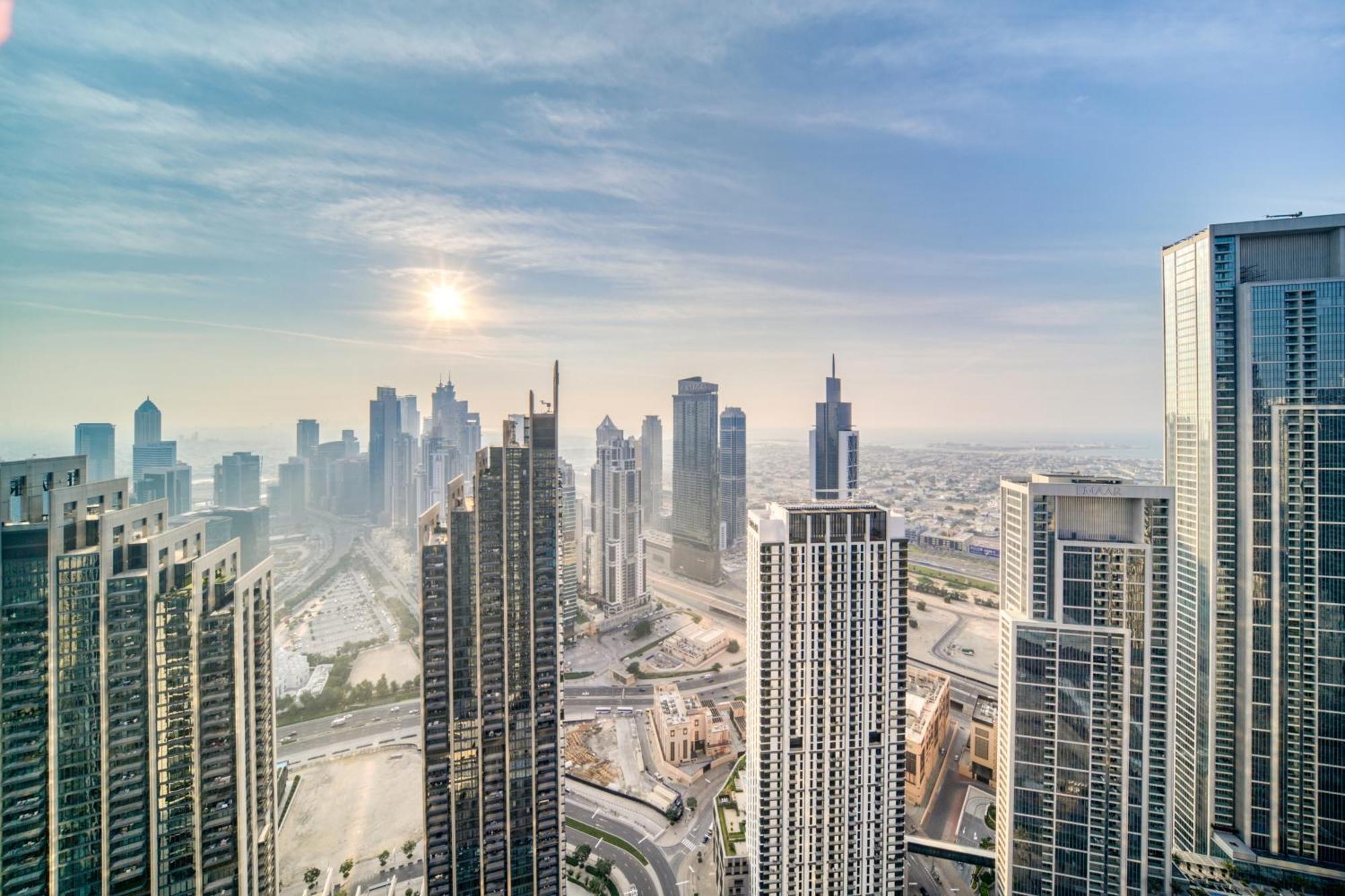 Downtown Luxury - Stunning Burj Khalifa & Sea View - 5 Minutes Walk To Dubai Mall Exterior foto