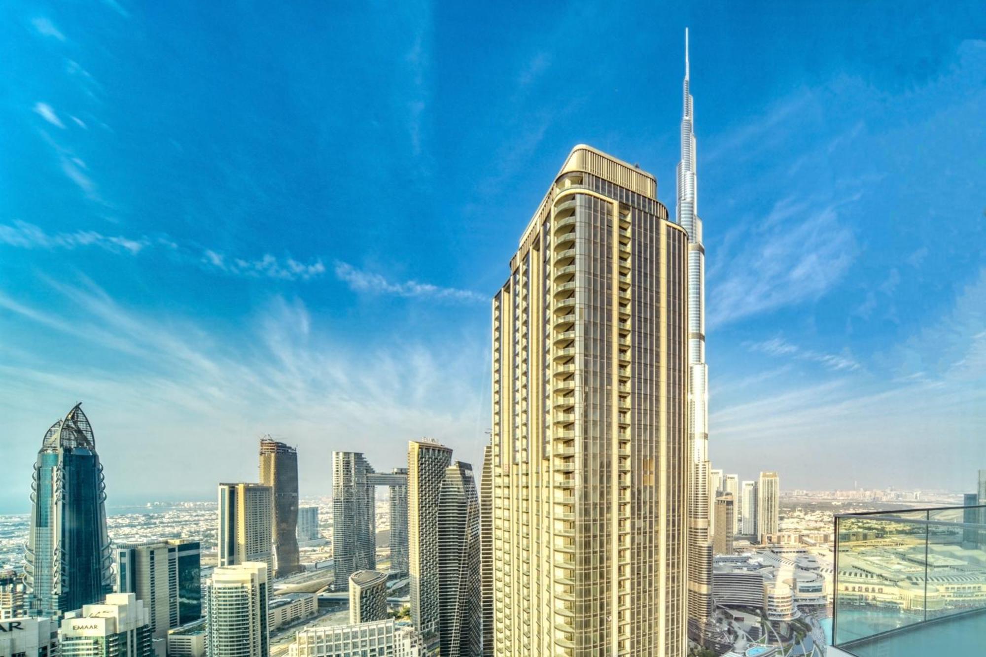 Downtown Luxury - Stunning Burj Khalifa & Sea View - 5 Minutes Walk To Dubai Mall Exterior foto