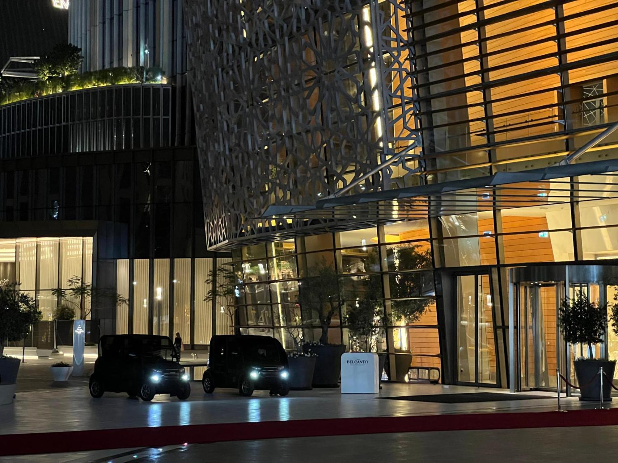 Downtown Luxury - Stunning Burj Khalifa & Sea View - 5 Minutes Walk To Dubai Mall Exterior foto